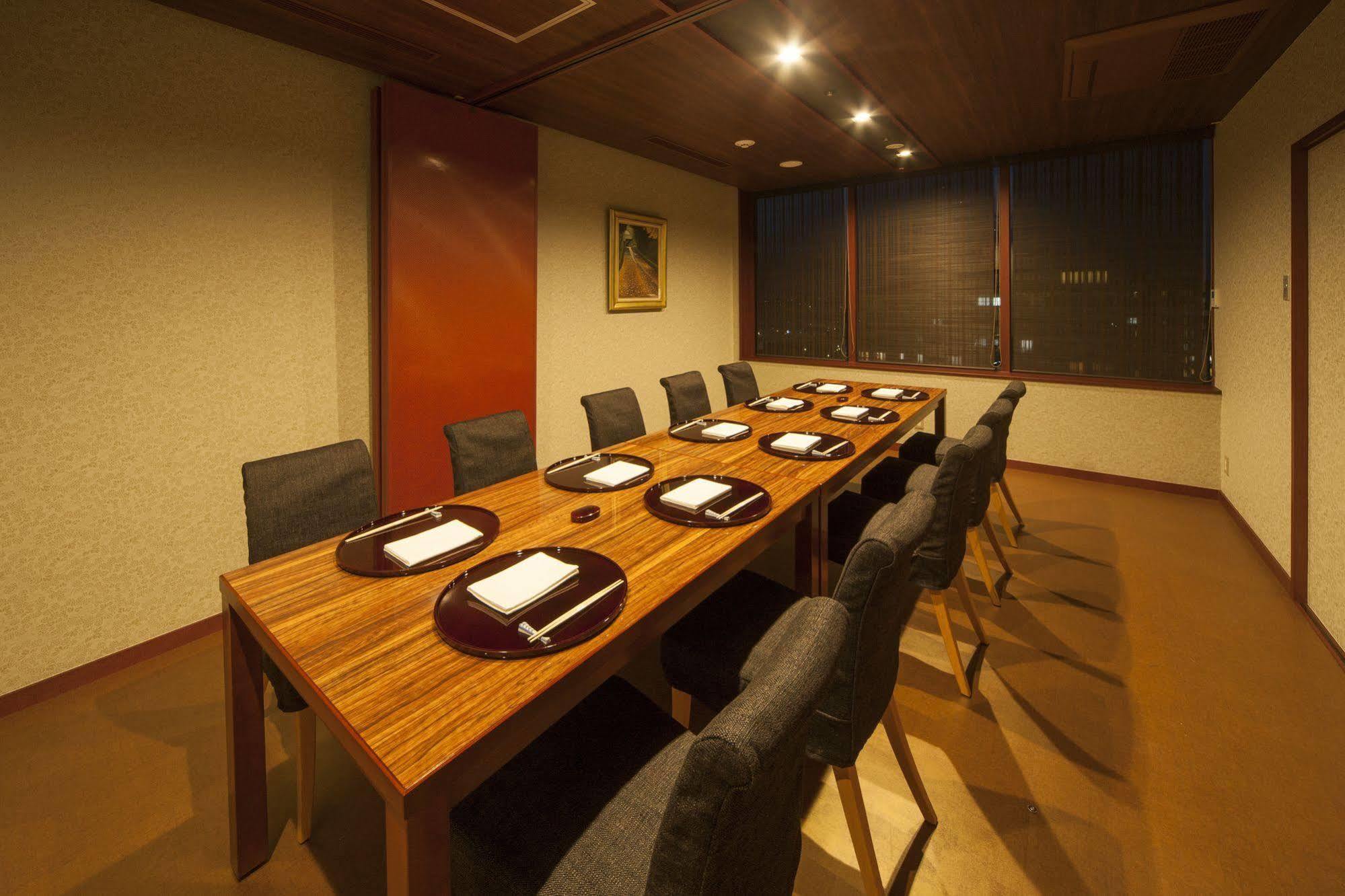 Kobe Seishin Oriental Hotel Exterior foto